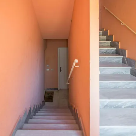 Apartment Guesthost - Comfy Flat With Balcony